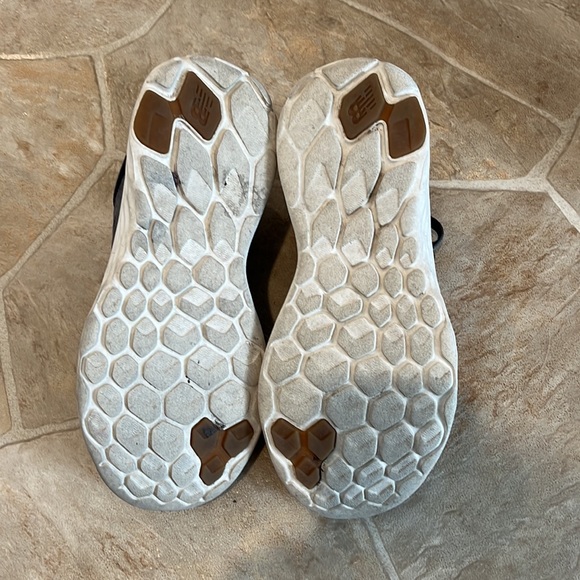 Womens New Balance Shoes - Picture 4 of 6